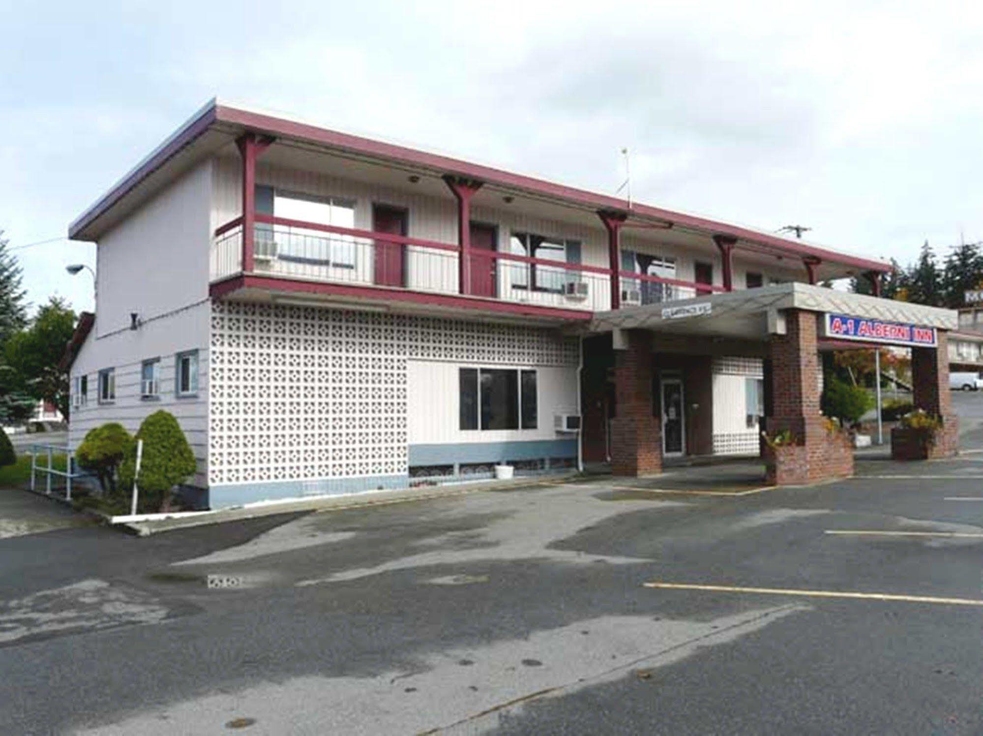 A-1 Alberni Inn Порт Алберни Екстериор снимка